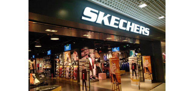 来自美国的运动品牌在中国的年收入为184亿，超过了李宁等本土品牌。
